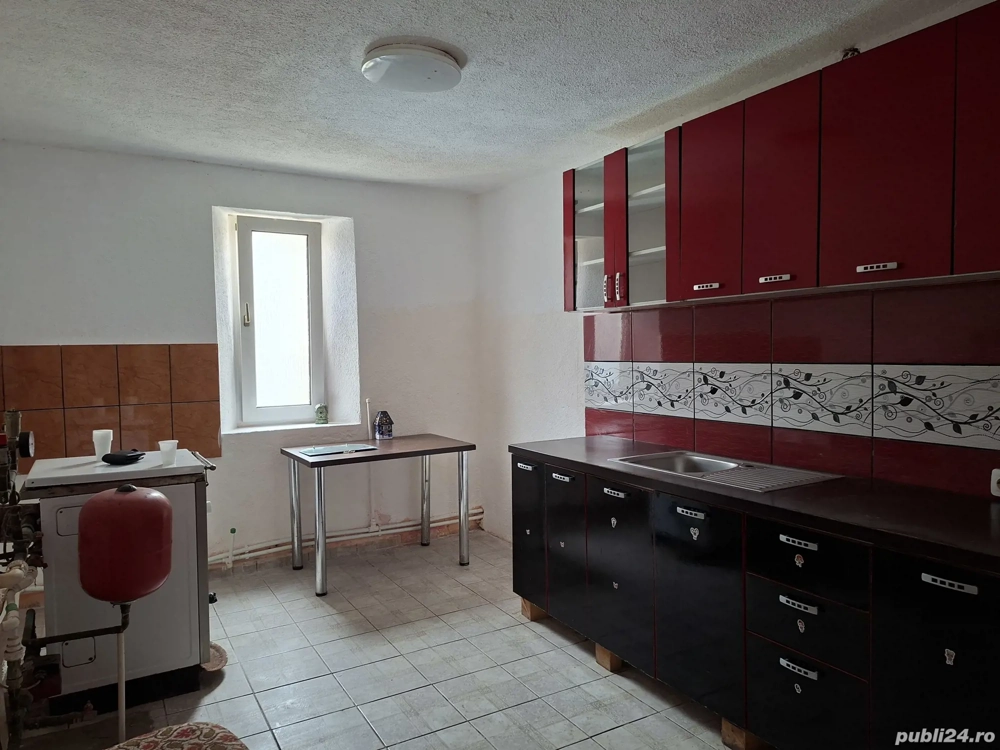 casa de vanzare sau la schimb cu casa in reintra casa este in maureni  casa de vanzare sau la schimb cu casa in reintra casa este in maureni