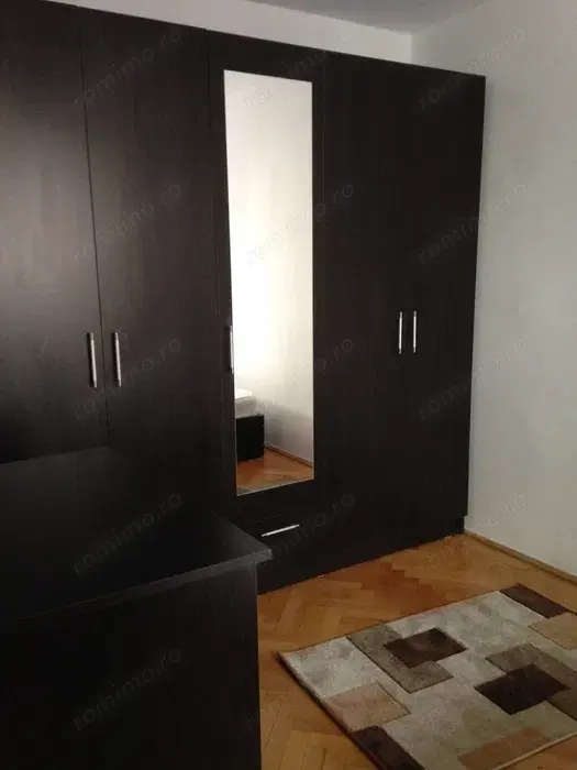 Apartament  cu 2 camere semidecomandat, etaj 3 Dacia