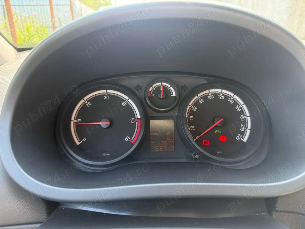 Vând Opel Corsa 