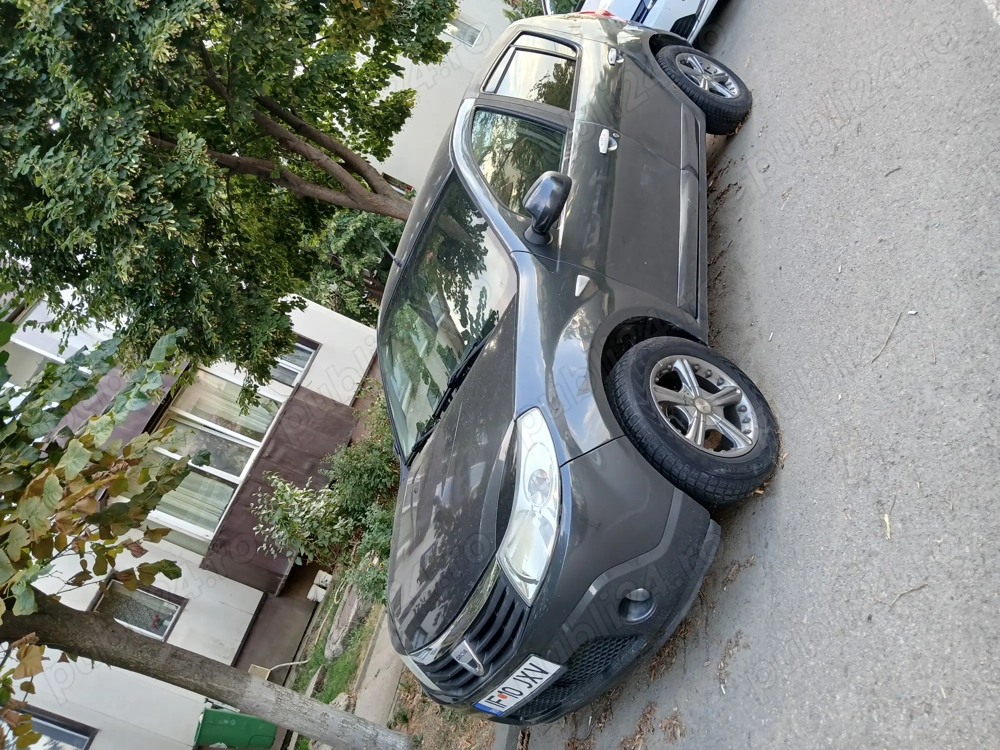 Vând Dacia sandero 2010