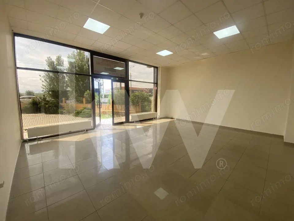 Spatiu comercial de inchiriat 132mp stradal 2 camere Turnisor Sibiu