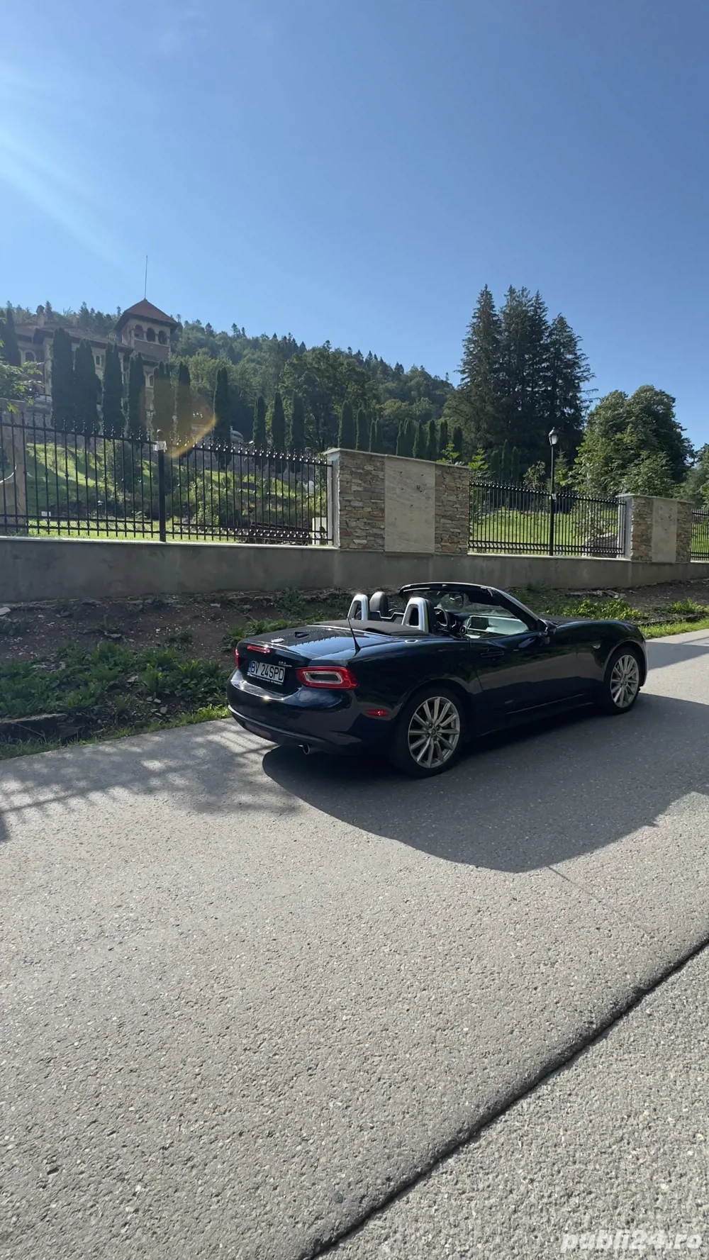 Fiat 124 Spider ( MX-5 Miata ) Fiat 124 Spider ( MX-5 Miata )