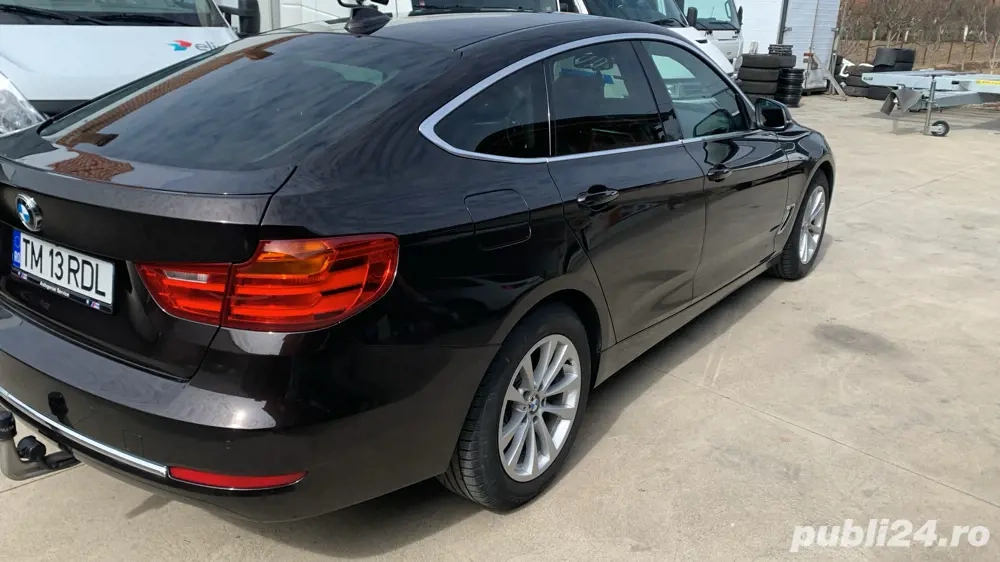 Dezmembrez BMW 325 GT an 2013