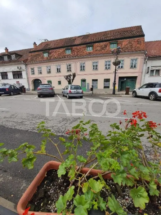 Apartament de inchiriat 80 mp 3 camere la casa zona centrala Cisnadie Apartament de inchiriat 80 mp 3 camere la casa zona centrala Cisnadie