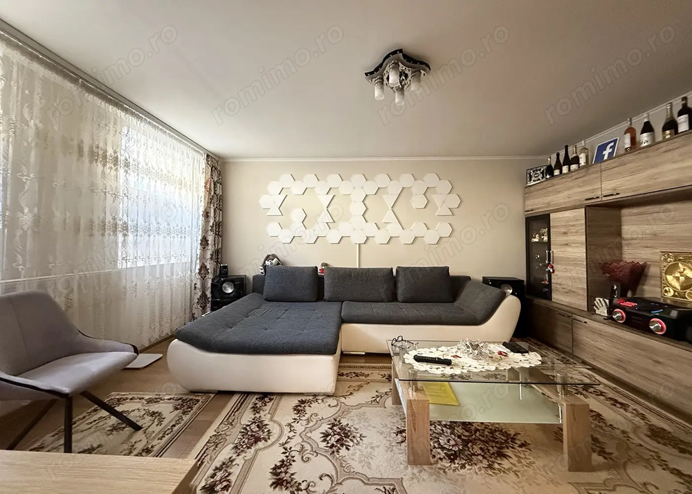 Doua apartamente cu o camera in inima orasului Oradea