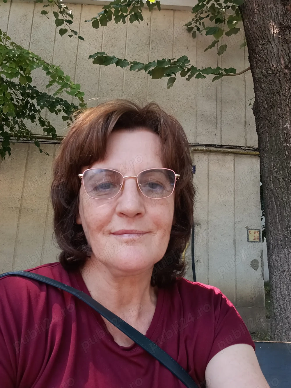 Doresc să lucrez pe post de bonă Doresc să lucrez pe post de bonă