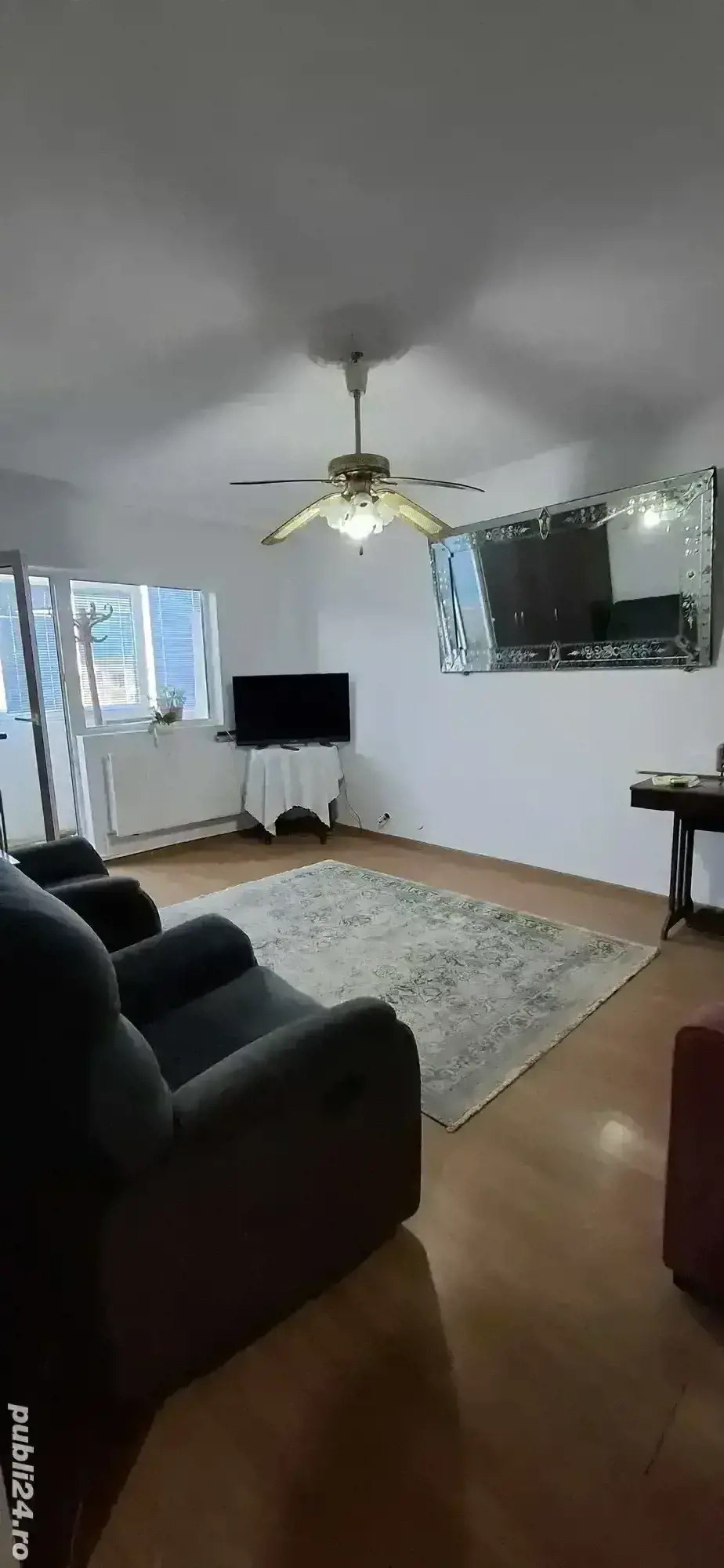 Particular ,vand apartament 2 camere decomandate !