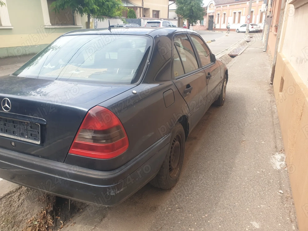 Fără acte Mercedes c 220 
