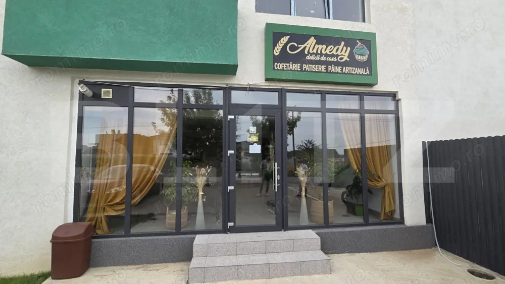 Spatiu Comercial, 56 mp, Zona Damila