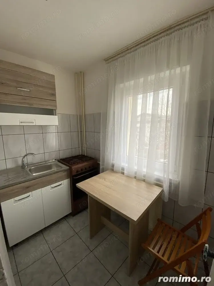Garsoniera în zona Aradului,pe strada Linistei 