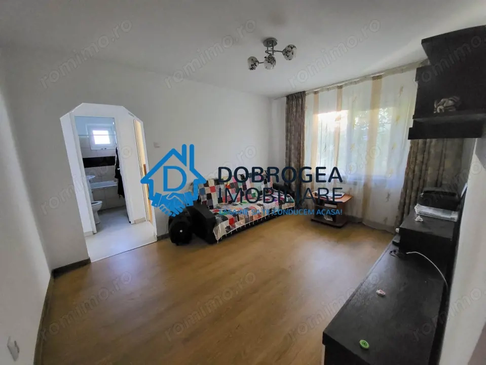 ALUNISULUI -4 CAMERE  SEMIDECOMANDAT, ETAJ 2,  58 MP