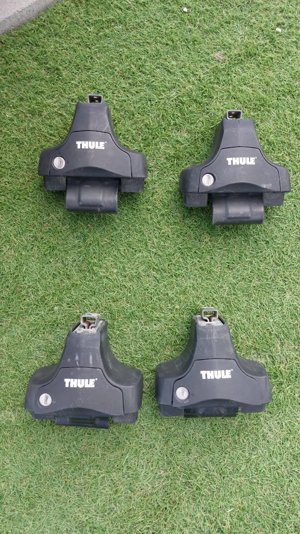 Vand kit + suporti THULE Au fost montati pe VW Golf 5