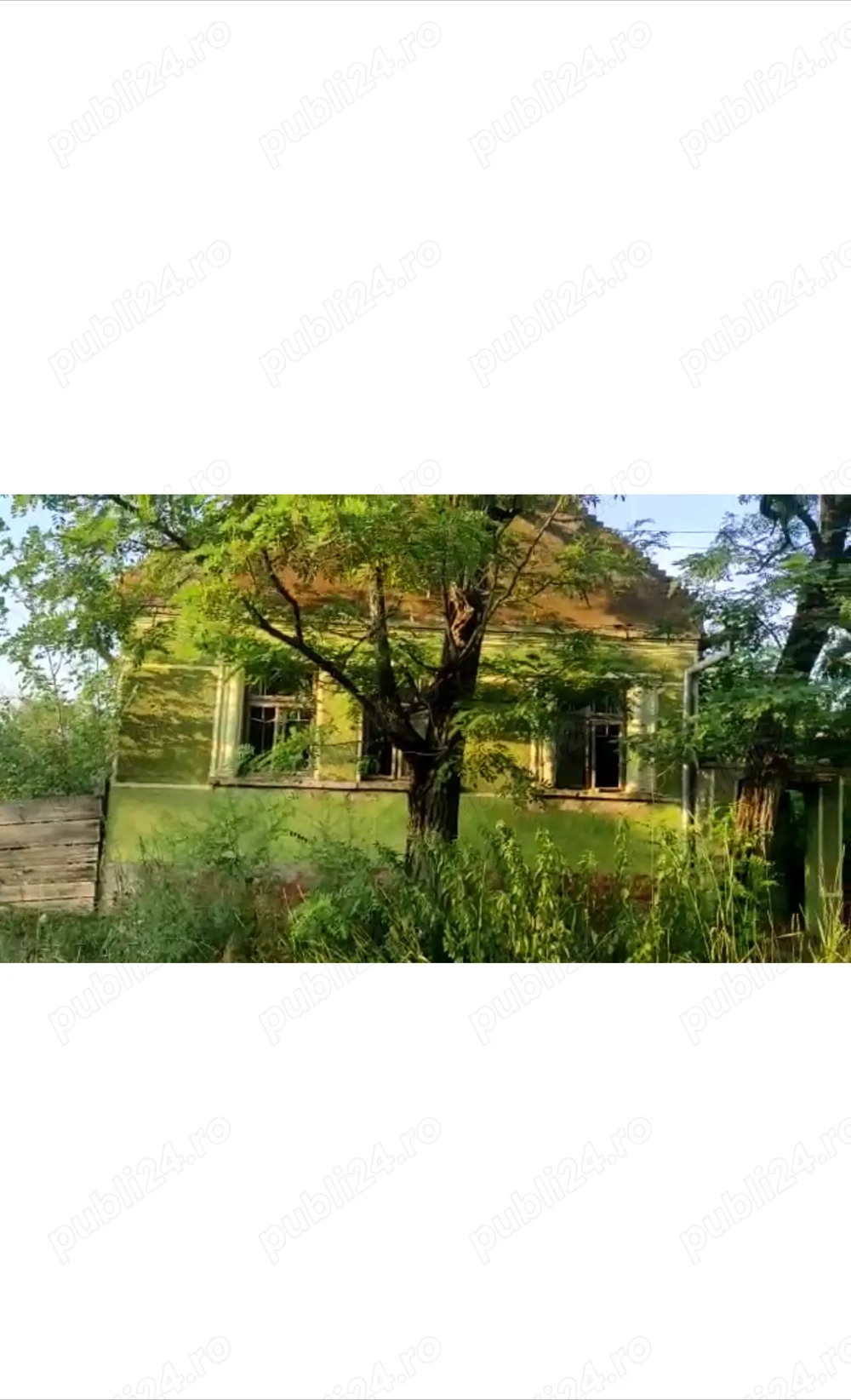 Casă renovabila  la țară 