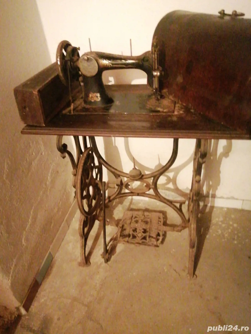 vind masină de cusut vintage