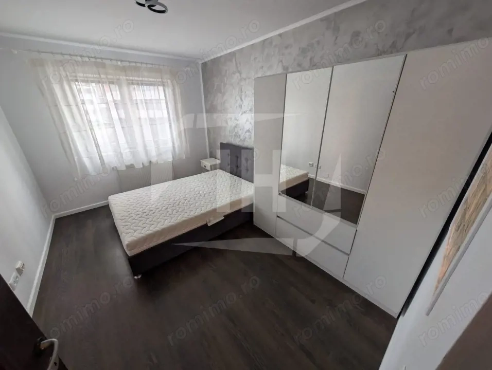 Apartament 2 camere decomandat, parcare, zona Vivo