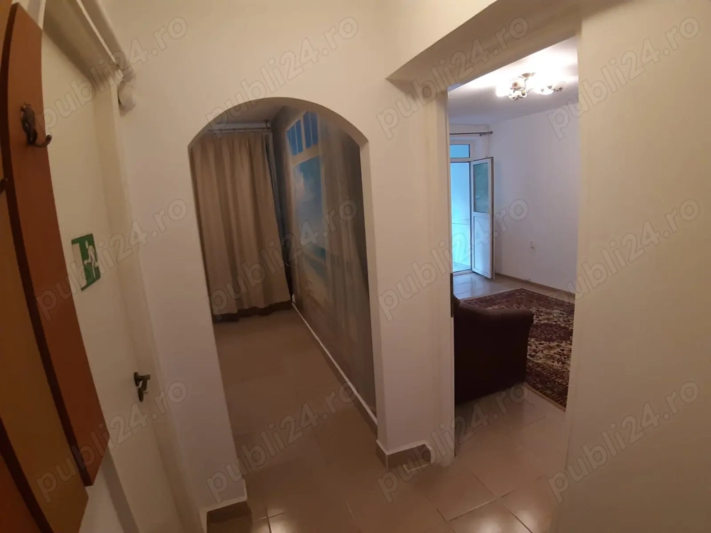 Închiriez spațiu nerezidențial în bloc 4 et.