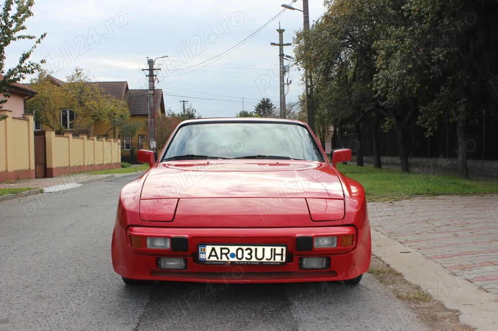 Porsche 944 Atestat Retromobil