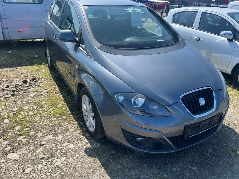 Vand Seat altea xl an 2012 1.6 diesel 171234 km detin raport vertical recent adusă Austria 