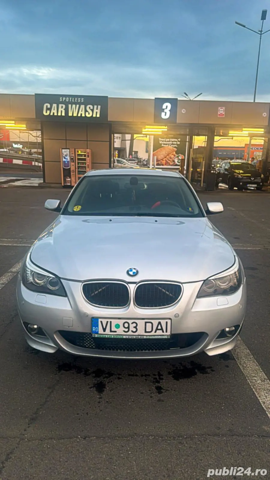 BMW Seria 5 (E60)   520D   2.0 Diesel   163 CP   An 2008 Acept si schimb plus diferenta 