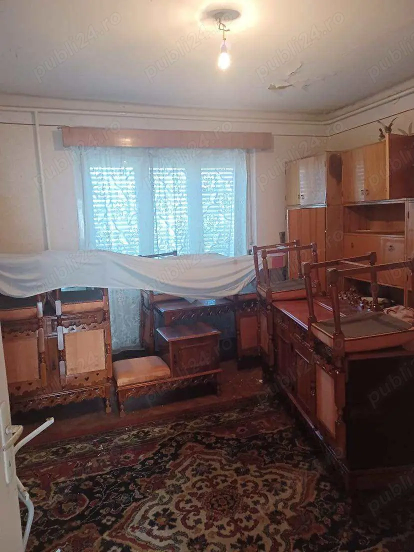 Casa de vanzare cu 3 camere , pe un nivel , pe Strada Botizului , 73.000 euro negocibil