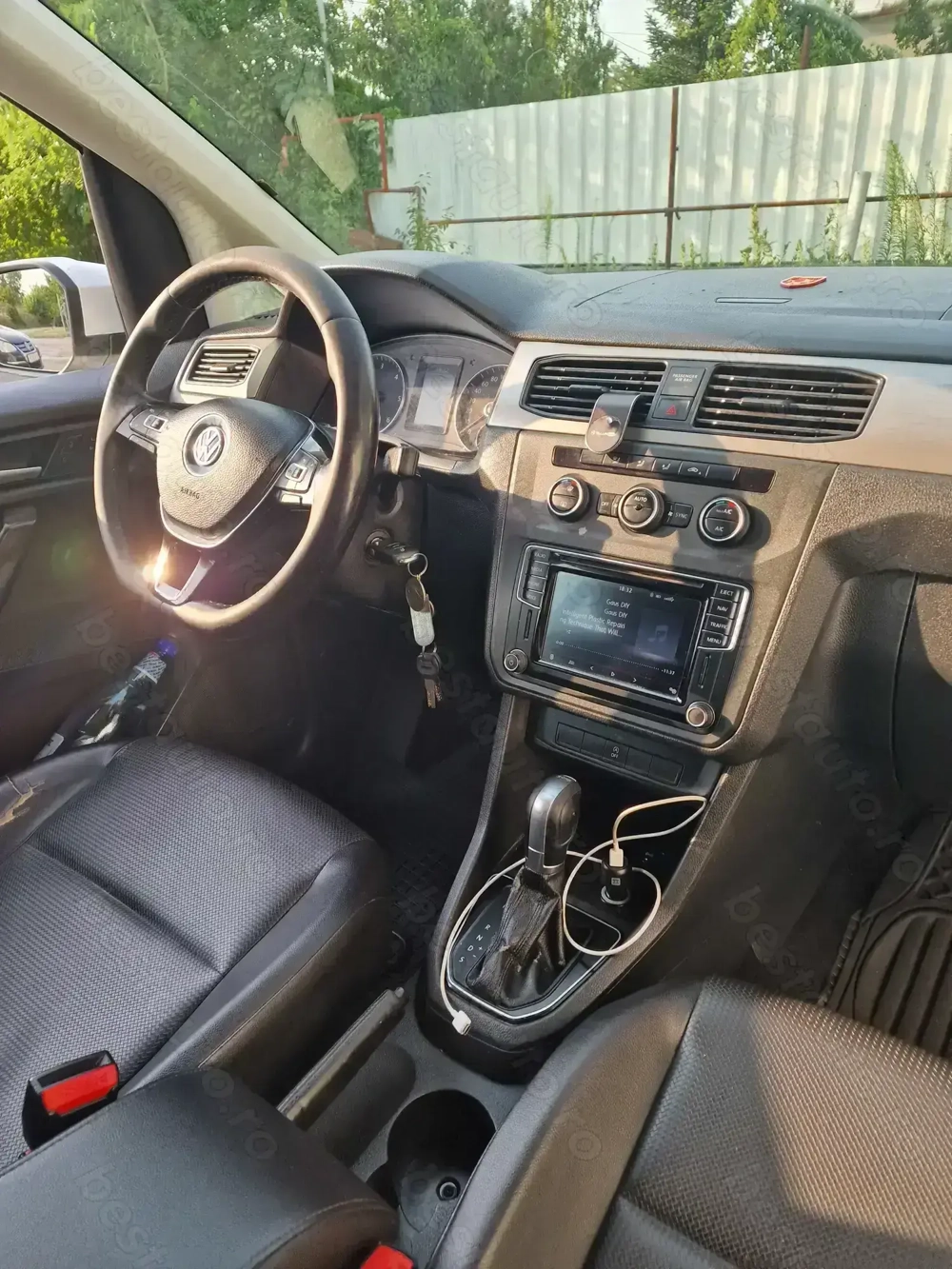 Vw Caddy Maxi Life 2.0 TDI Cutie automata DSG 7 150 CP Euro 6