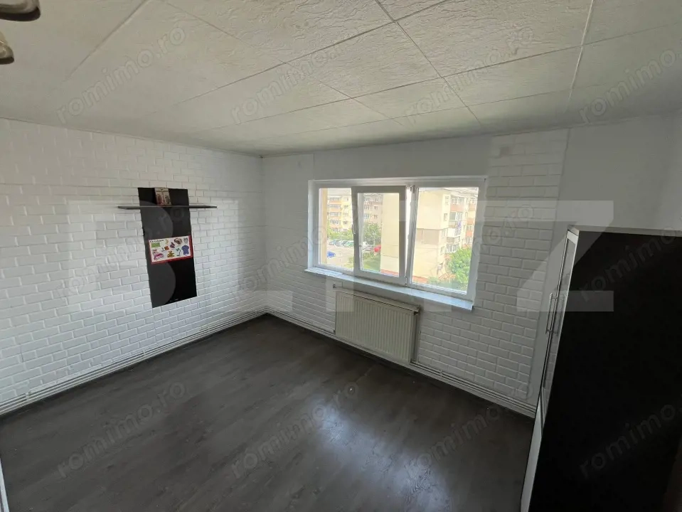 Apartament de vanzare, cu 2 camere, 54 mp, zona Micro 11