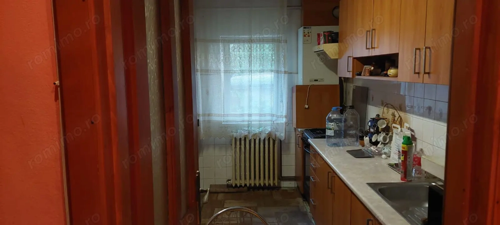 Proprietar vand ap. 3 camere, 2 bai, centrala termica, parter, Torontal-Parc Bucovina-Cetatii