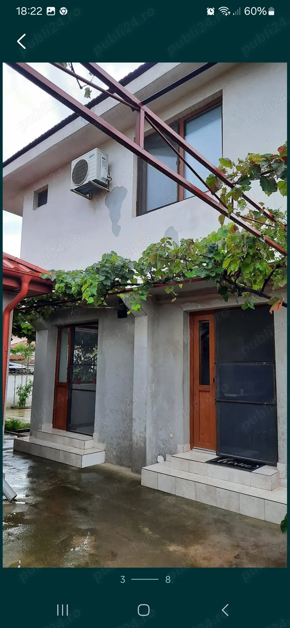 Vând vila și casa aflate pe același teren în sat 2 Mai comuna Limanu județul Constanța! 