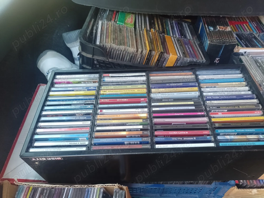 CD muzica diverse categorii.