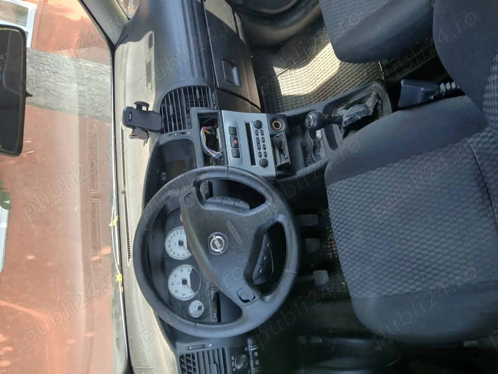 Vând Opel zafira tdi