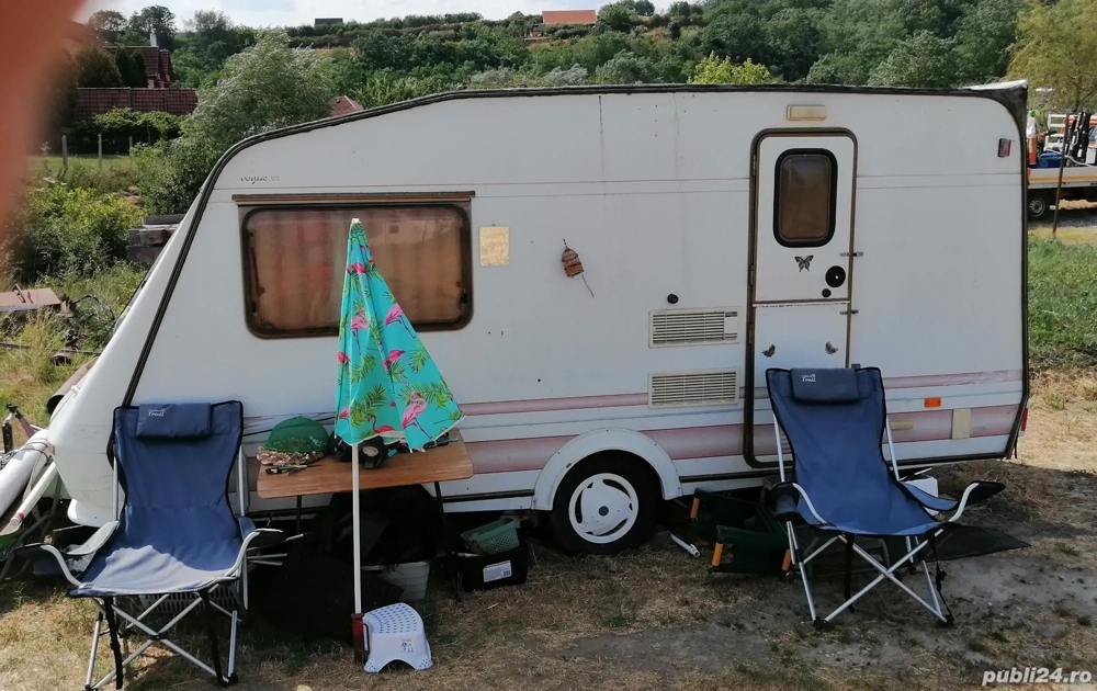 Vând Rulota Elddis.