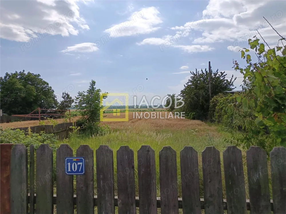 Teren 5000 mp, Dumbrava - Itesti, jud. Bacau, la E85