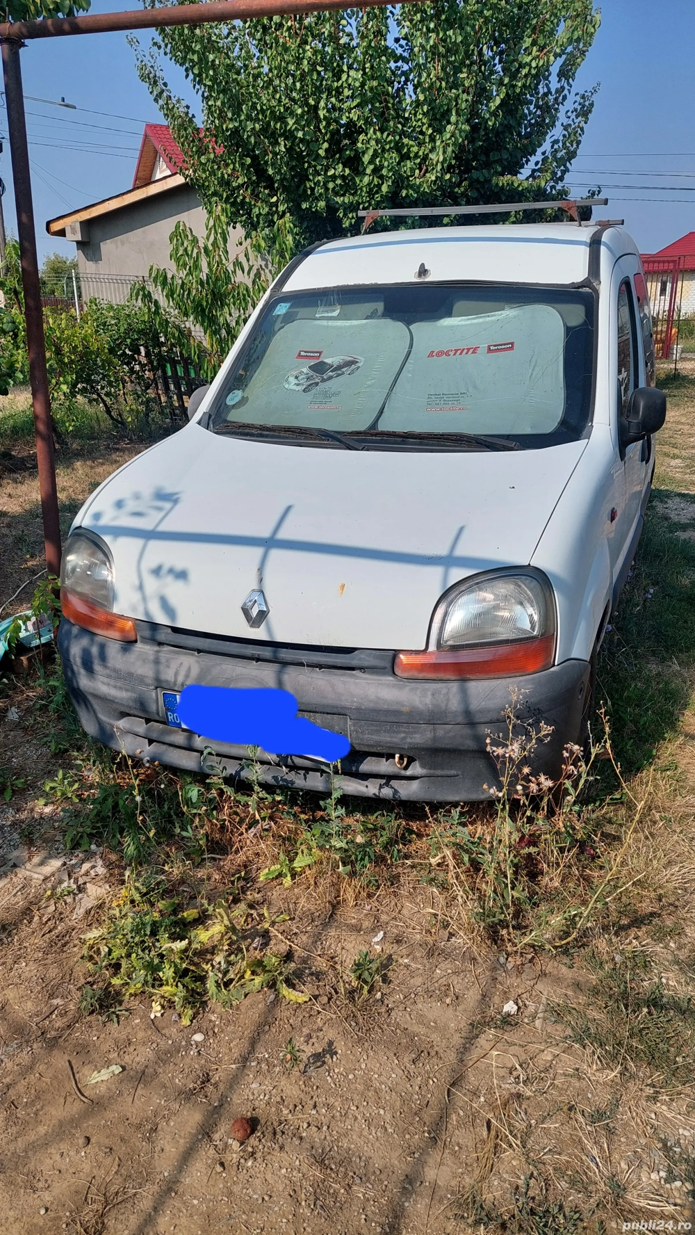 Dezmembrez Renaul Kangoo 2001 motor 1.2