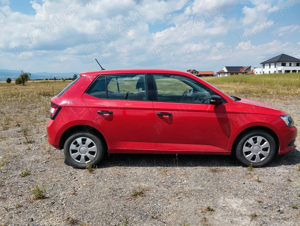 Skoda Fabia la doar 24740 km,