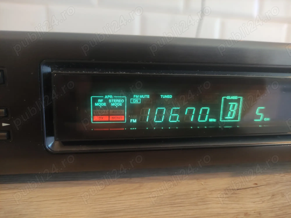 Onkyo tuner model T-4930