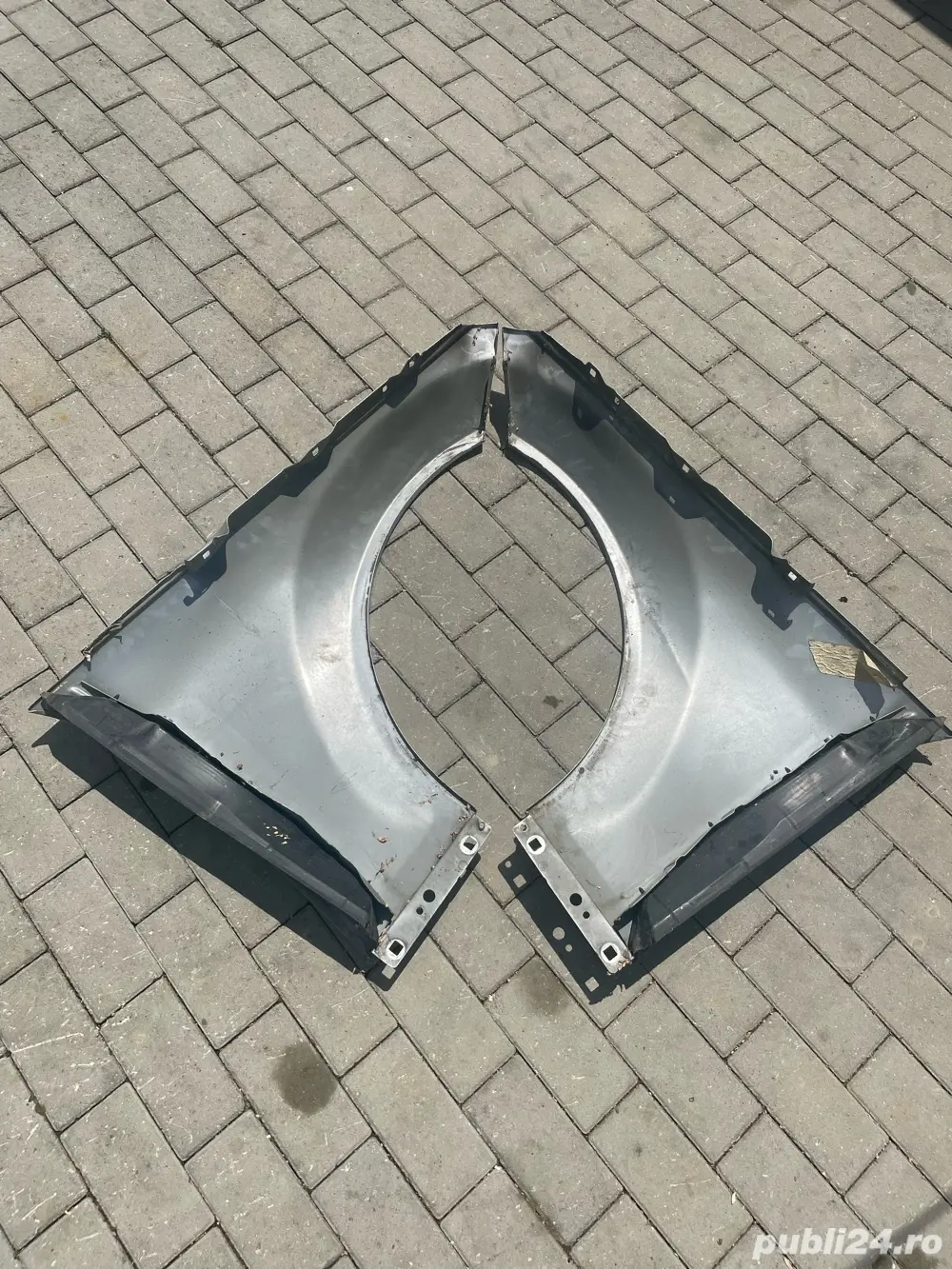 Aripi față stânga și dreapta Mercedes C-Class W204 (C200) 2007-2010