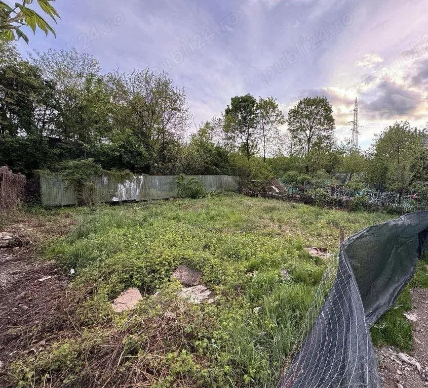 Teren de vânzare intravilan în Campina