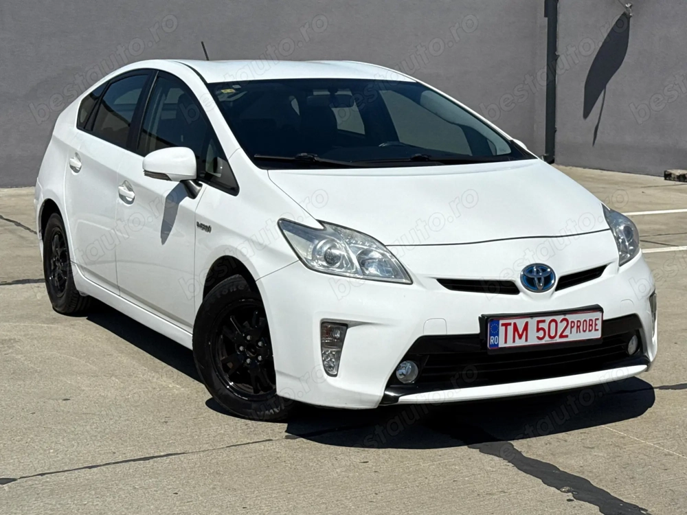 Toyota Prius Hibryd 2015 recent adus, Finantare, Rate