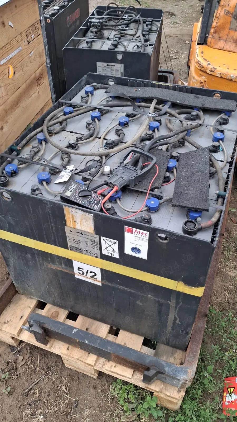 Vând 2 electrostivuitoare Still