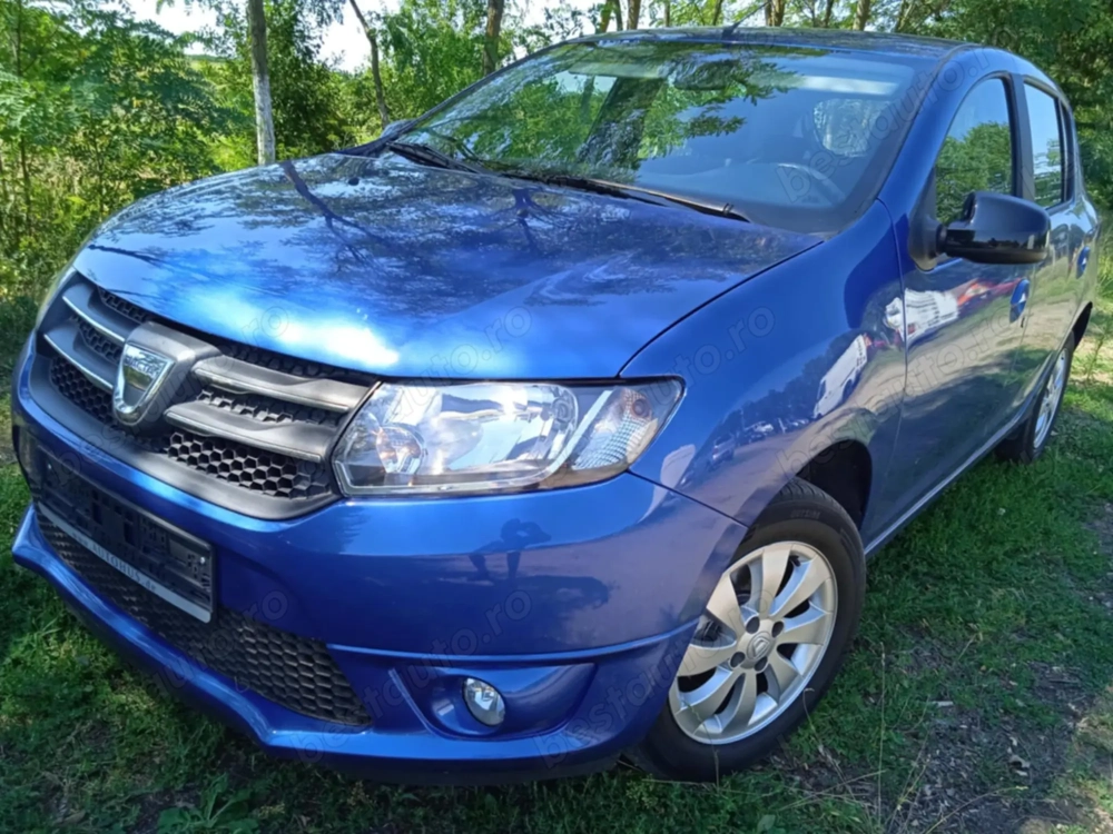 Dacia Sandero 1.0i 2015 navi 90cai