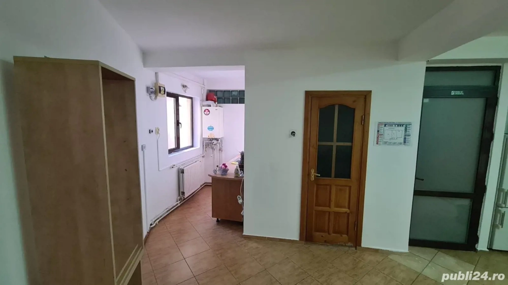 Spatiu comercial ,birouri ,sali de curs,magazin online, etc  Spatiu comercial ,birouri ,sali de curs,magazin online, etc