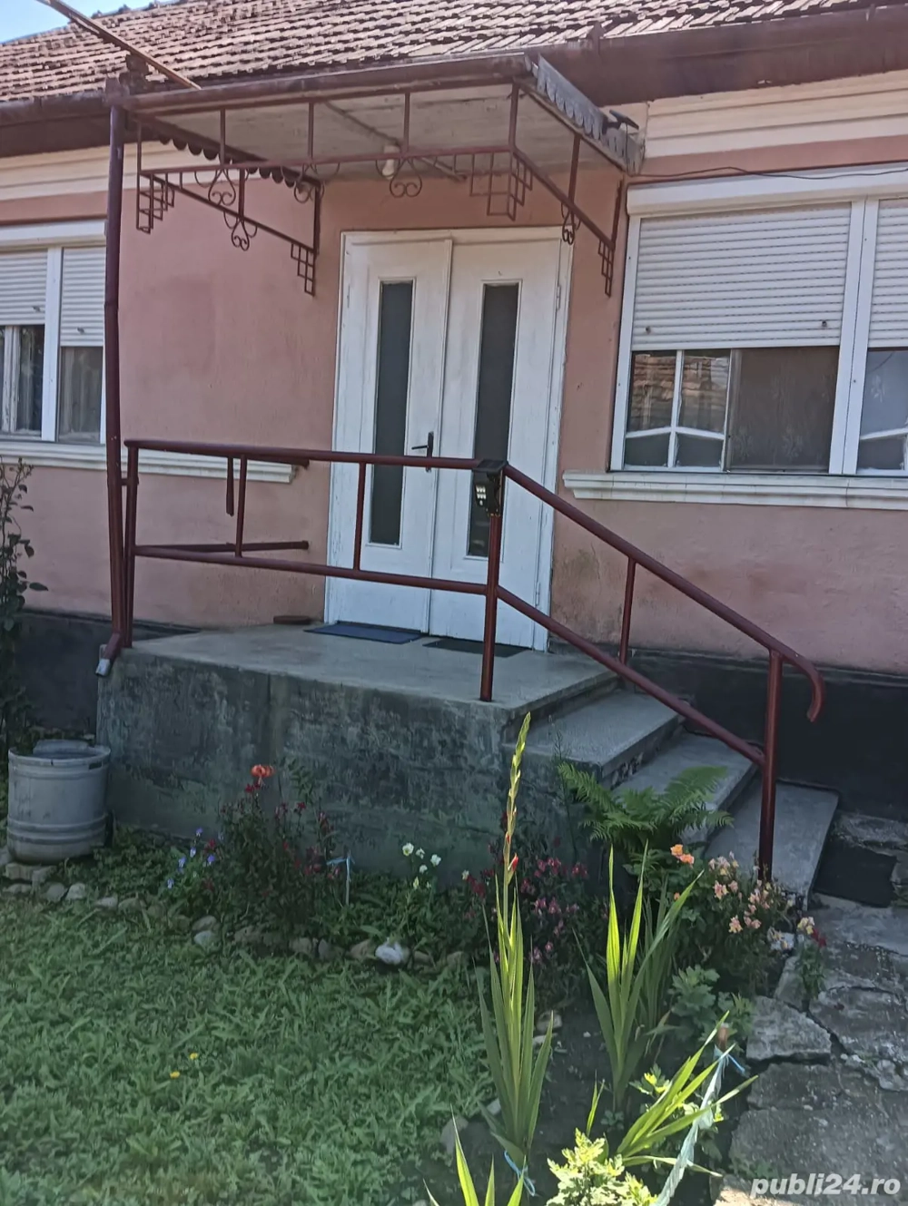 vand casa sau schimb cu garsoniera sau apartament