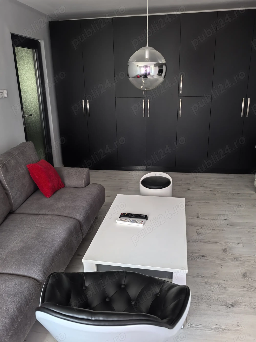 Ofer spre inchiriere apartament 3 camere 