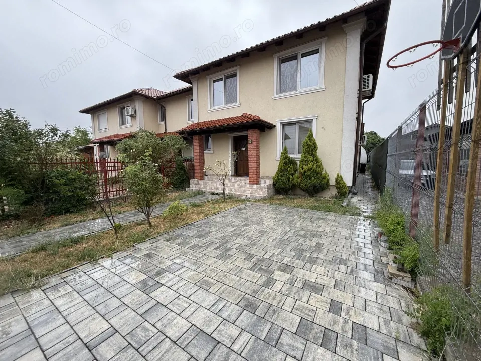 Triplex, 4 camere, 230mp utili, 335mp teren, mobilat  - Dumbravita