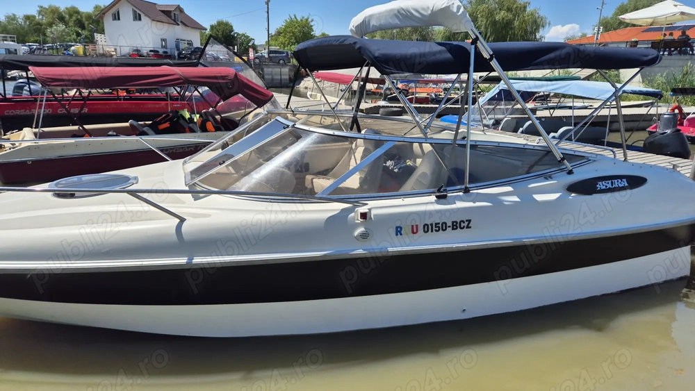 Barcă cabinată Gobi 225 