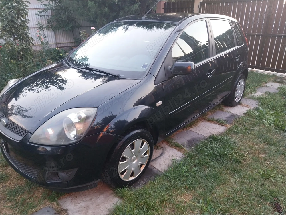 Ford Fiesta, an 2007, 1,3 benzina, distributie lant, aer cond functional, 4 portiere