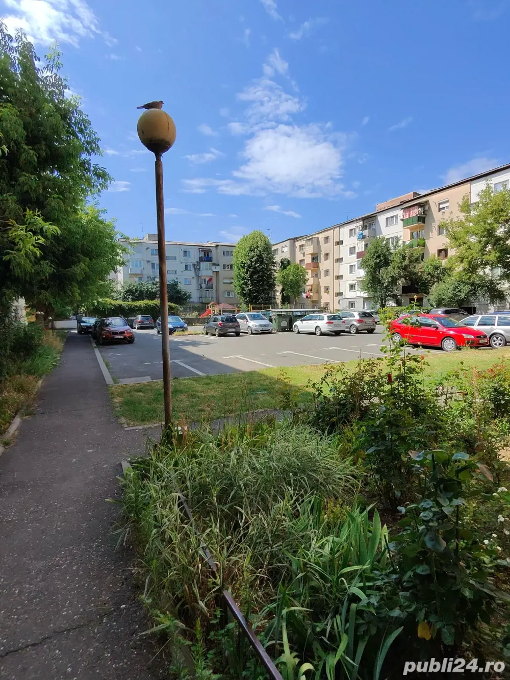 Apartament cu 3 camere de vanzare 