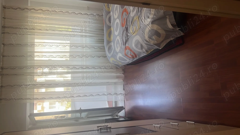 Închiriez Garsonieră militari 45 mp lujerului uverturii