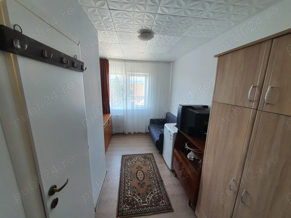 Garsonieră mobilată, renovată, 10 mp   Târgu Jiu, Aleea Nicolae Titulescu