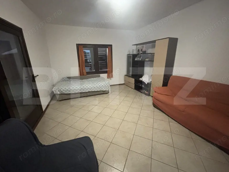 Casa de vanzare in zona linistita 